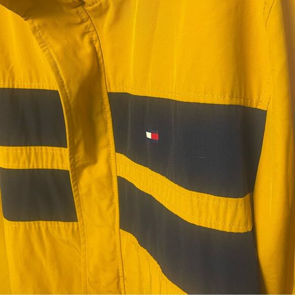 Tommy Hilfiger Classic Vintage Yellow and Black Hooded Rain Jacket, Nautical, L - Picture 7 of 10